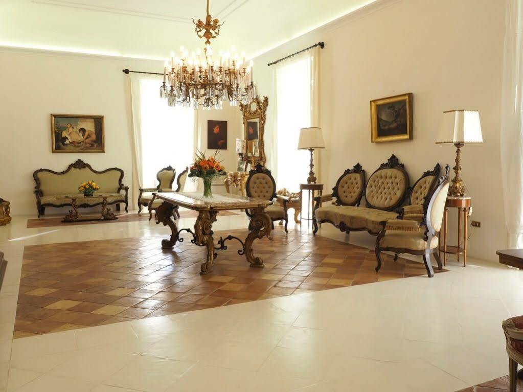 טרופאה Residenza Vanvitelli מראה חיצוני תמונה